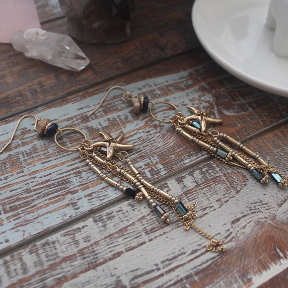 Gold Tone Starfish Earrings - Picture 8 of 9